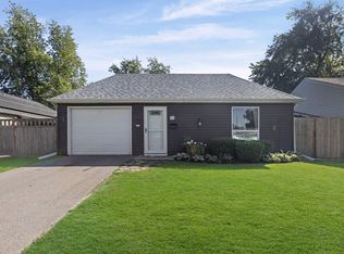 130 Tealwood Rd, Montgomery, IL 60538