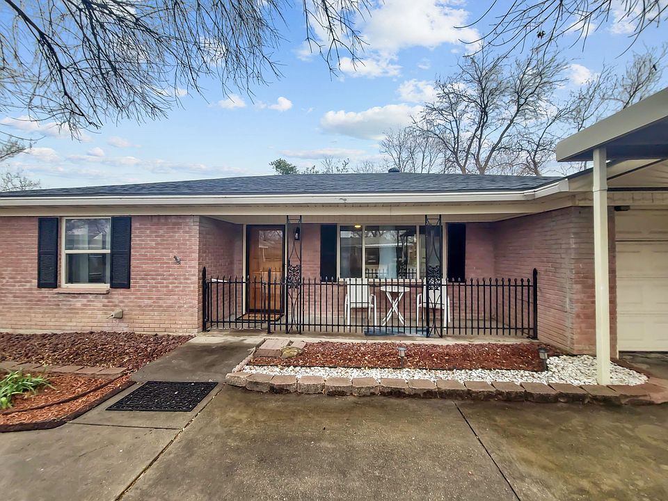 1st image of 7825 Whitney Dr