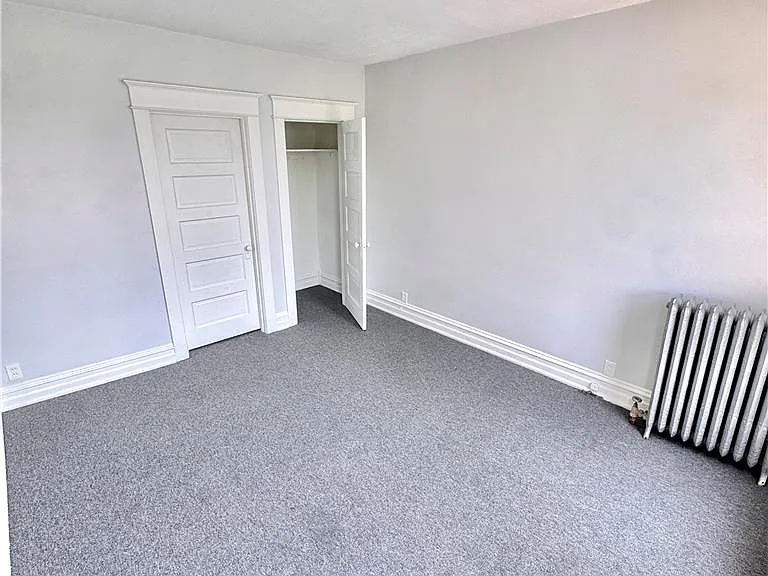 31 N 12th St #3 — Photo 9