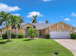 5215 Tamiami Ct, Cape Coral, FL 33904