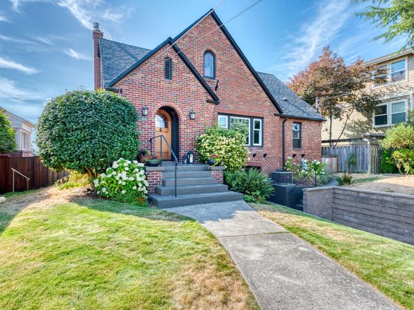2835 28th Ave W