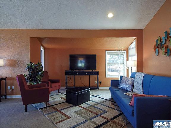 5th image of 1022 W 4th St