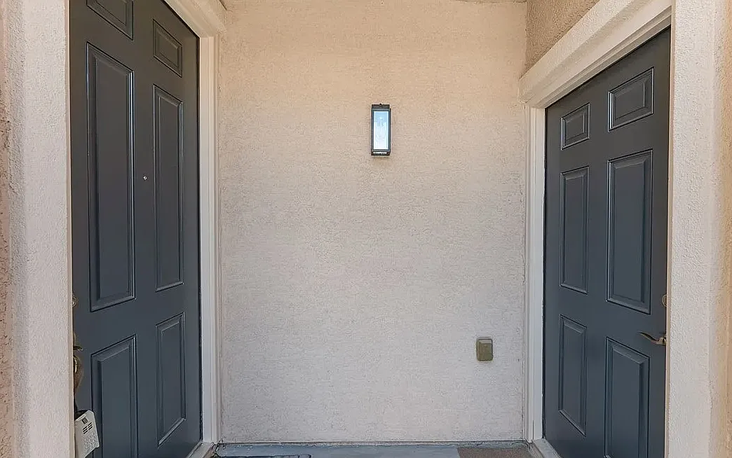 4 bed, 2495 sqft, $2,650 — Photo 3