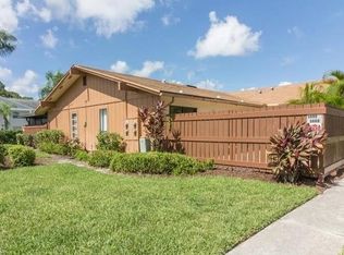 5688 Foxlake Dr, North Fort Myers, FL 33917