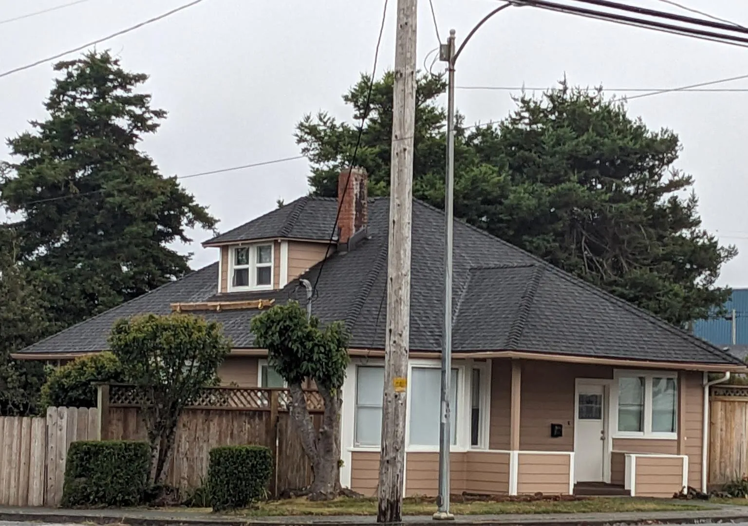 704 G St - 680 - 2 — Photo 4