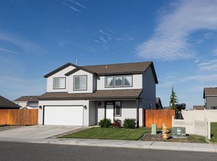 6111 Panther Ln, Pasco, WA 99301