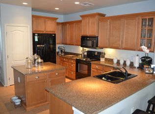 929 S Storment Ln, Gilbert, AZ 85296