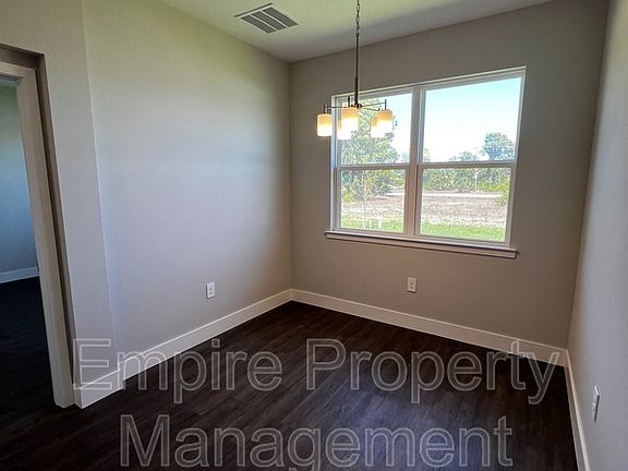 5th image of 4009 NE 19th Pl