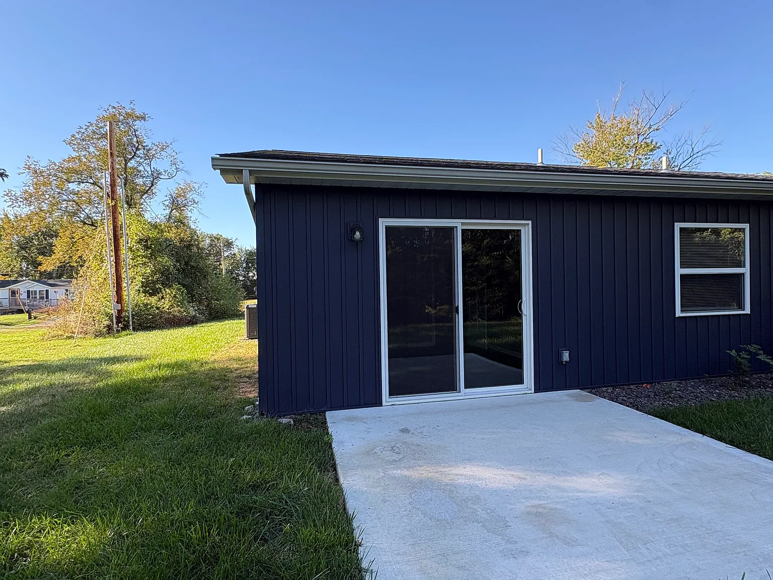 3 bed, 1200 sqft, $1,495 — Photo 2