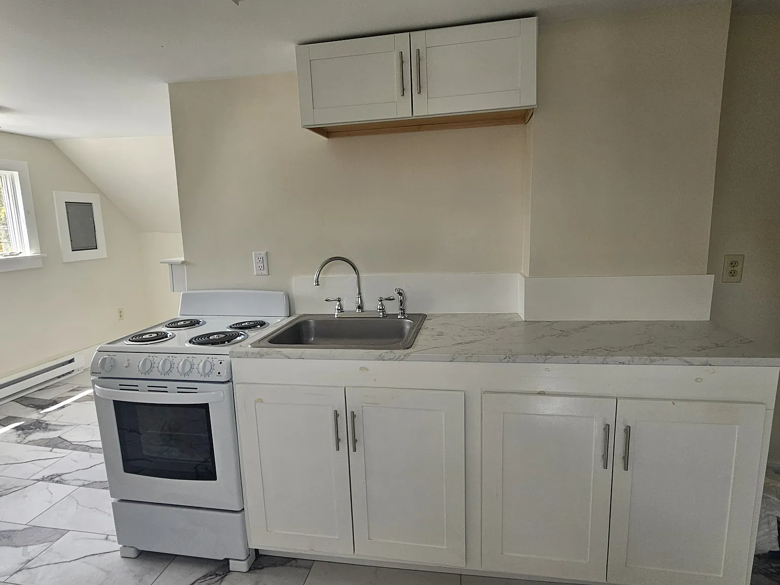 1 bed, 800 sqft, $1,100 — Photo 4