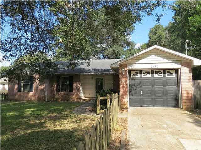 1st image of 2550 Farris Ave