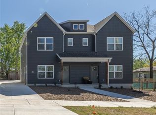 832 S Dockery Ln #1 & 2, Fayetteville, AR 72701