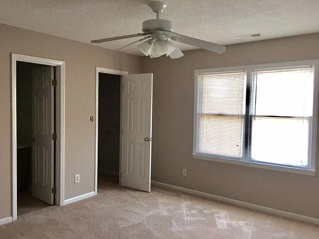 4115 Kaplan Dr — Photo 8