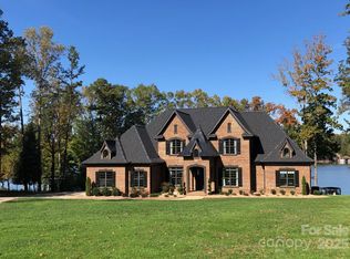 5628 Creole Rd, Lake Wylie, SC 29710