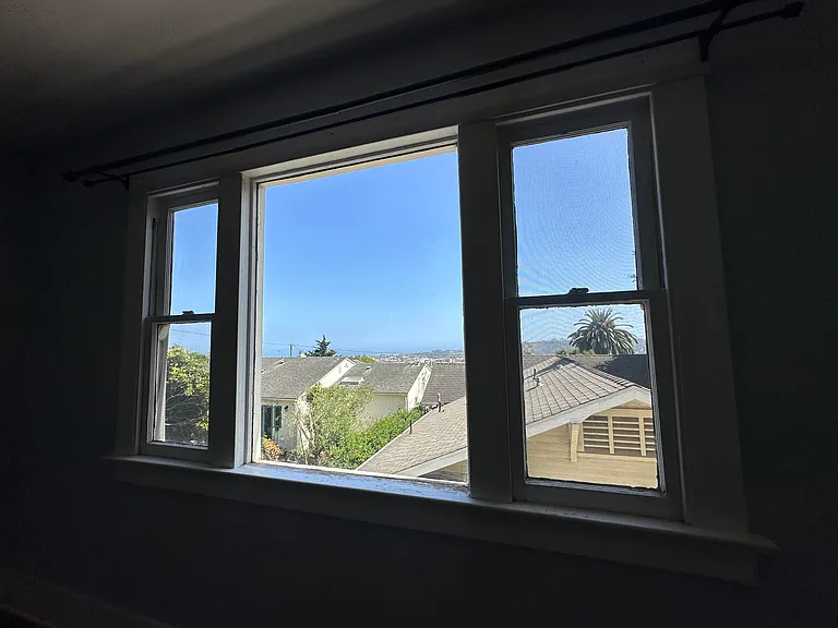 1826 Loma St #4 — Photo 4