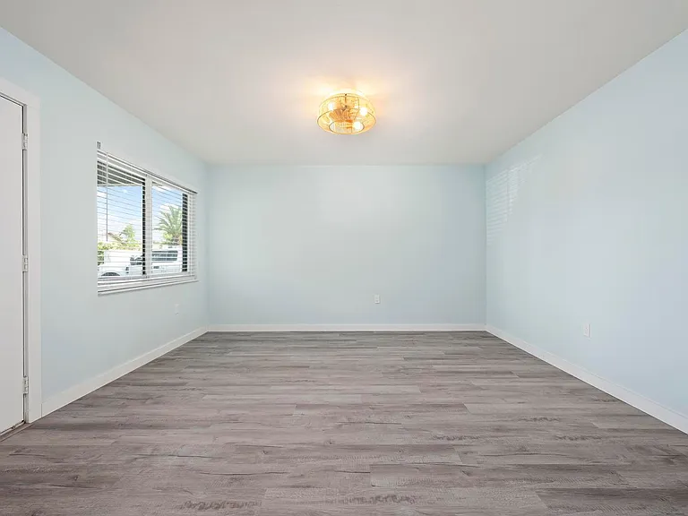 1258 Barbara Dr #107 — Photo 5