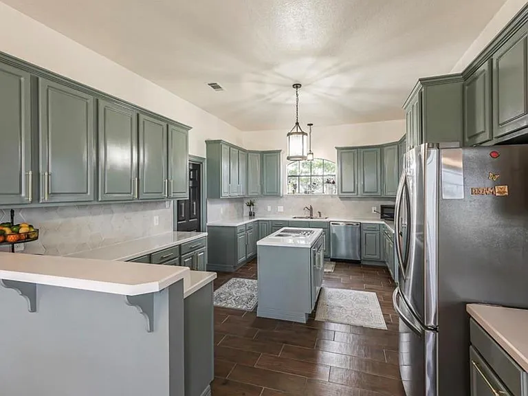7630 Savannah Plantation Dr — Photo 4