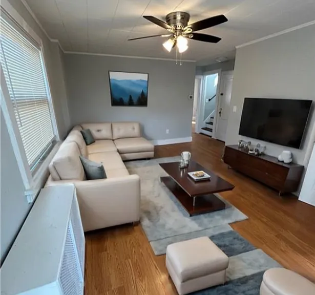 72 Soundview St #2 — Photo 2