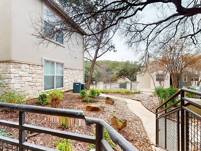 Barton Creek Landing — Photo 65