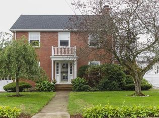 27 Saint Joseph Ave, Norwood, MA 02062