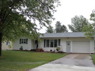 419 S McCornell Ave, Parkers Prairie, MN 56361
