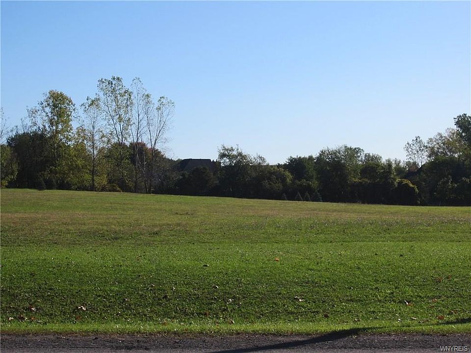 2nd image of 4915 Goodrich Rd