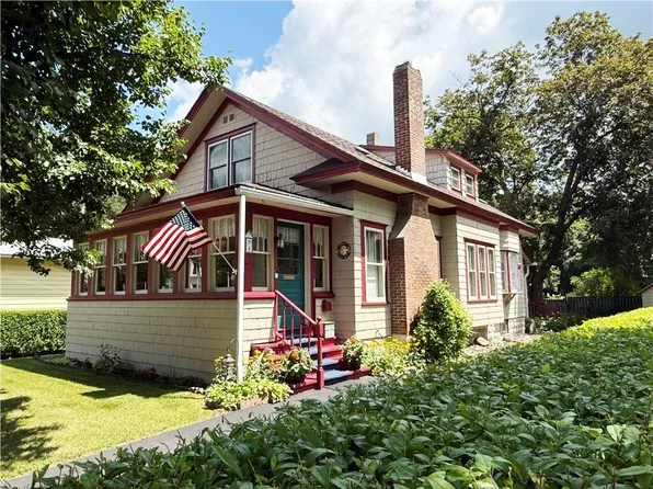 4 Pearl St, Oneonta, NY 13820