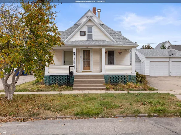 208 W Grant St, Marshalltown, IA 50158