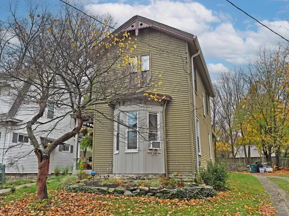 1617 Larch Ave, Cincinnati, OH 45224