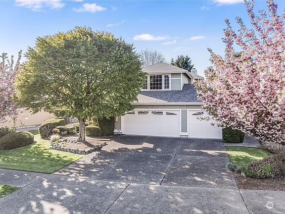 3rd image of 3703 19th Avenue Ct SE