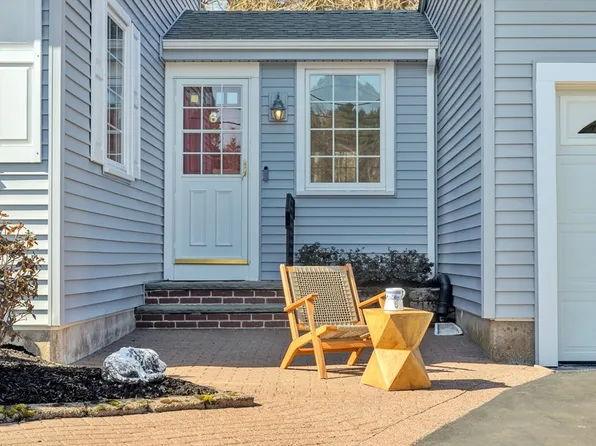 6 Blueberry Hill Rd, Groveland, MA 01834