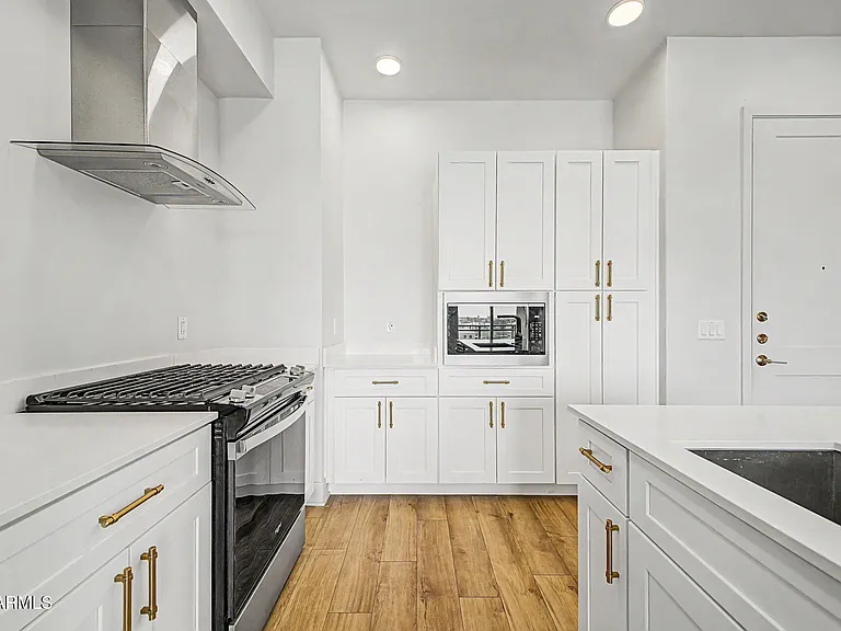 3131 N Central Ave #6020 — Photo 6