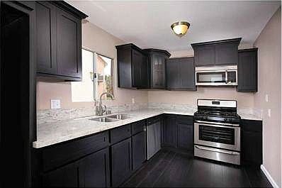 4th image of 1854 S Cloverdale Ave