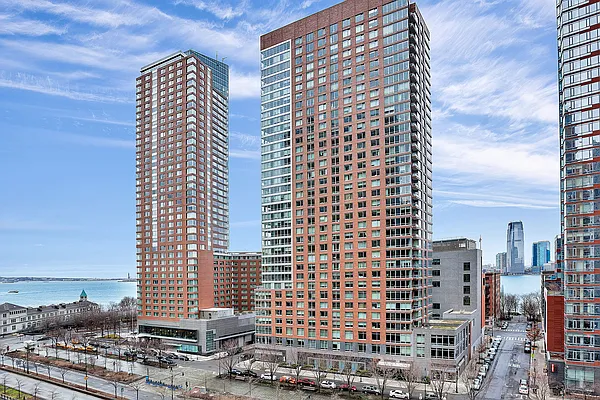 Rented by New York Residence | media 49