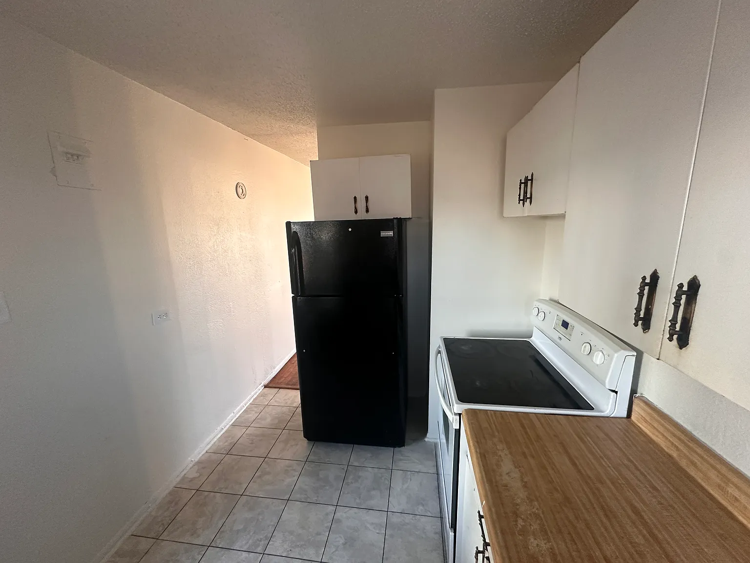 2 bed, 900 sqft, $1,275 — Photo 4