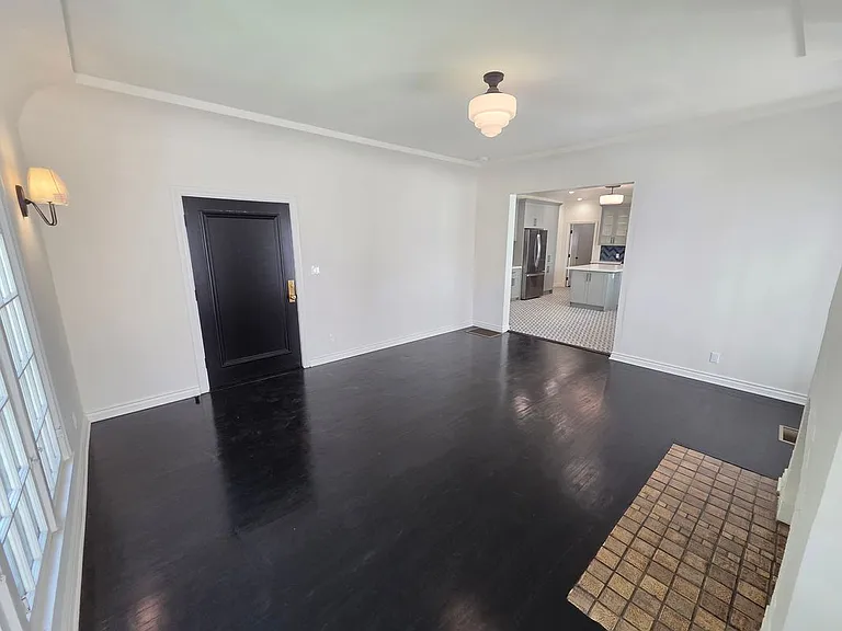351 S Detroit St #2 — Photo 4