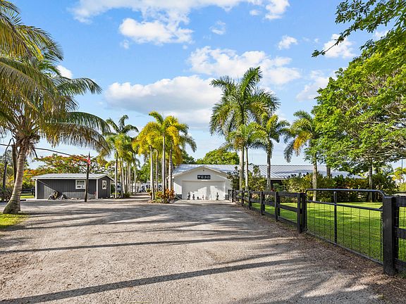 2nd image of 10782 58th Road S