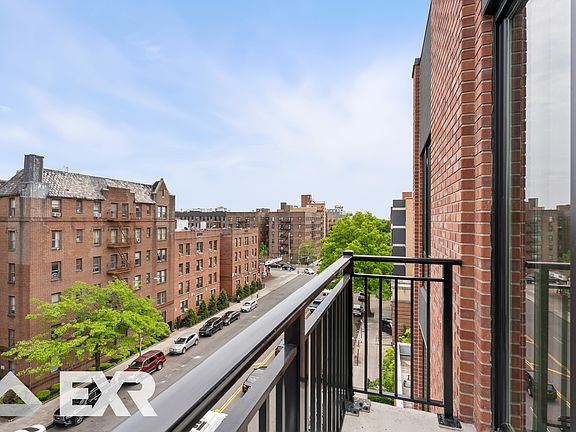 5th image of 1946 Ocean Ave #5C
