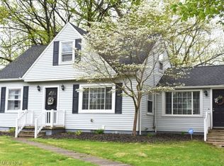 3581 Charring Cross Dr, Stow, OH 44224