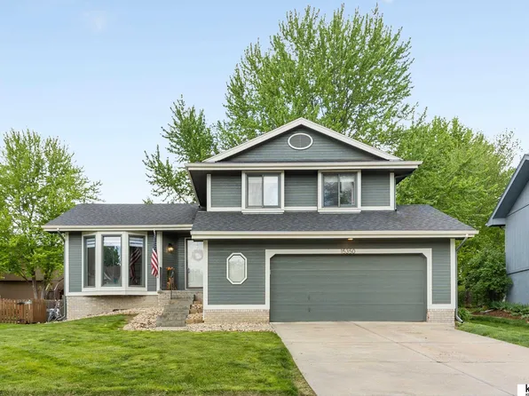 15350 Binney St, Omaha, NE 68116