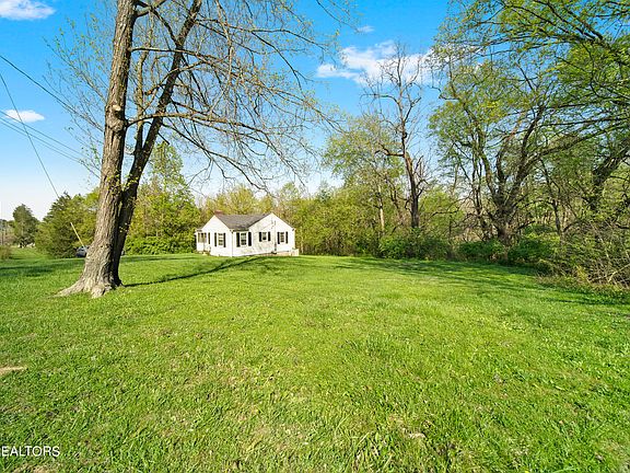 9632 Strawberry Plains Pike, Strawberry Plains, TN 37871 | MLS #1259587 ...