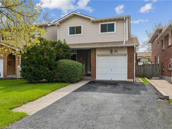 21 Lionshead Lookout, Brampton, ON L6S 3X2