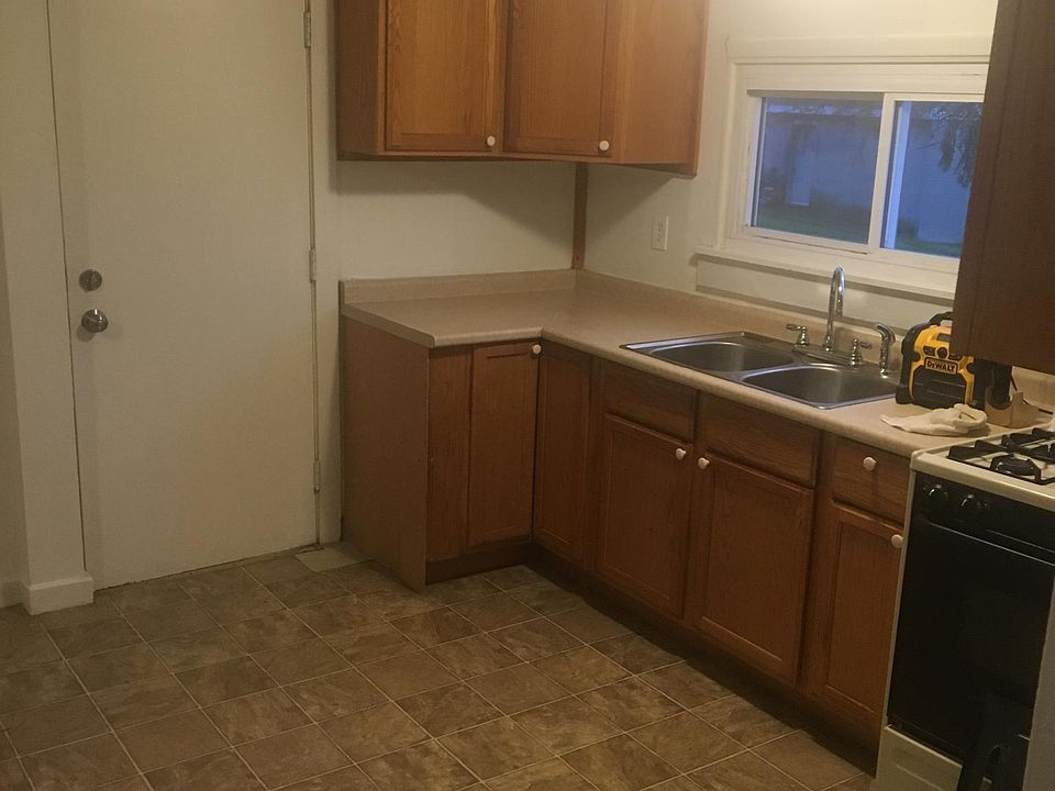 1st image of 5846 Roosevelt Ave