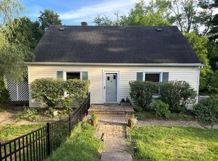 215 Ridge Ave, Mcknight, PA 15237