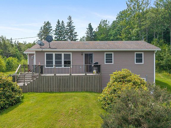 4th image of 1781 Montreal Rd