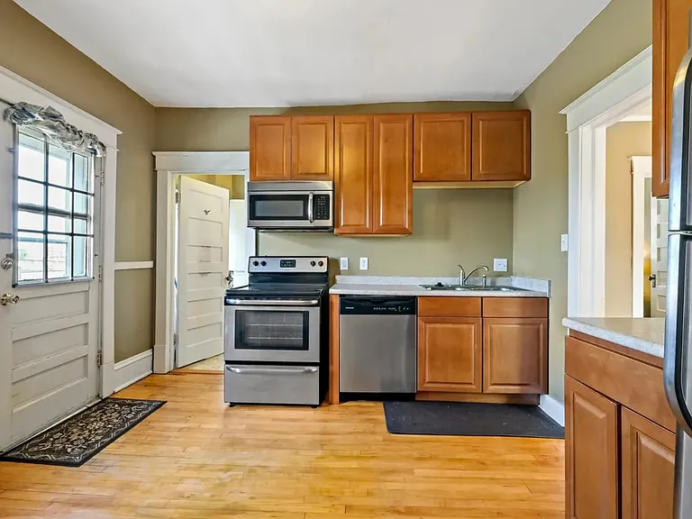 1480 Sherburne Ave #1 — Photo 11