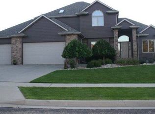 613 S Outlook Dr, Sioux Falls, SD 57106