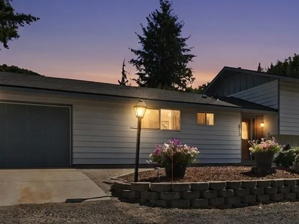 411 N Colorado Avenue, East Wenatchee, WA 98802