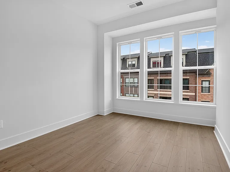 5017 Dulcet Dr — Photo 20