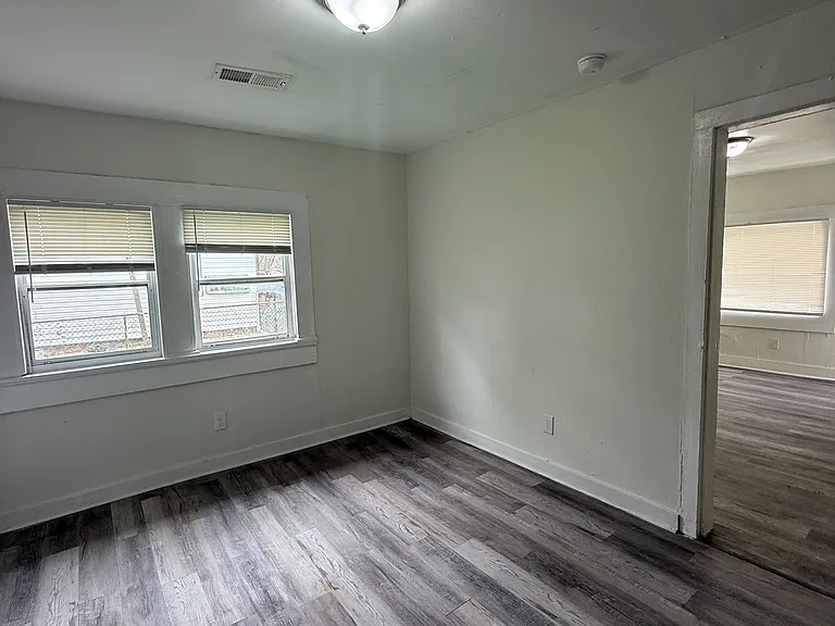 3729 Pine Ave SW — Photo 8